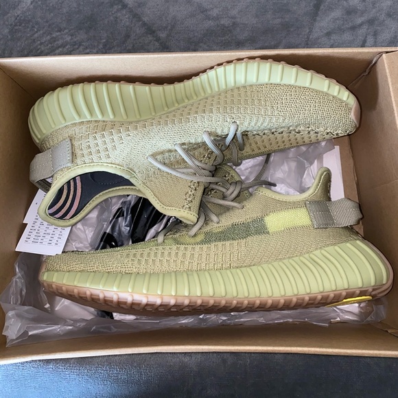 Yeezy Boost 350 V2 ‘Sulfur’